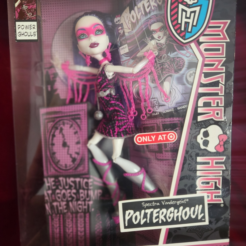 Monster High Spectra Vondergeist Doll in Pink and Black (2013) New In Box